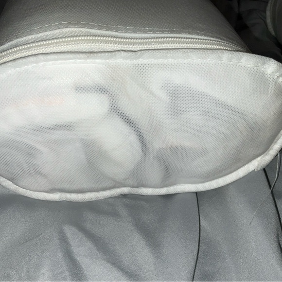 MZOIMZO BED PILLOWS 2 COOLING PILLOWS, SIDE,STOMACH,AND BACK SLEEPERS BRAND NEW - Picture 8 of 16